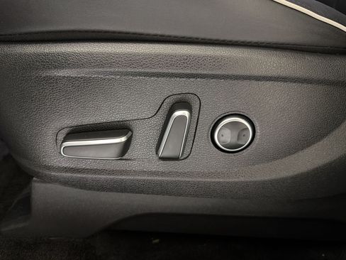 Used 2025 Hyundai Palisade SEL FWD image 13