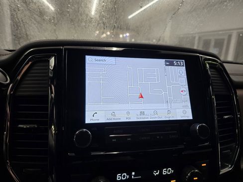 Used 2024 Nissan Titan Platinum Reserve w/ Moonroof Package image 30