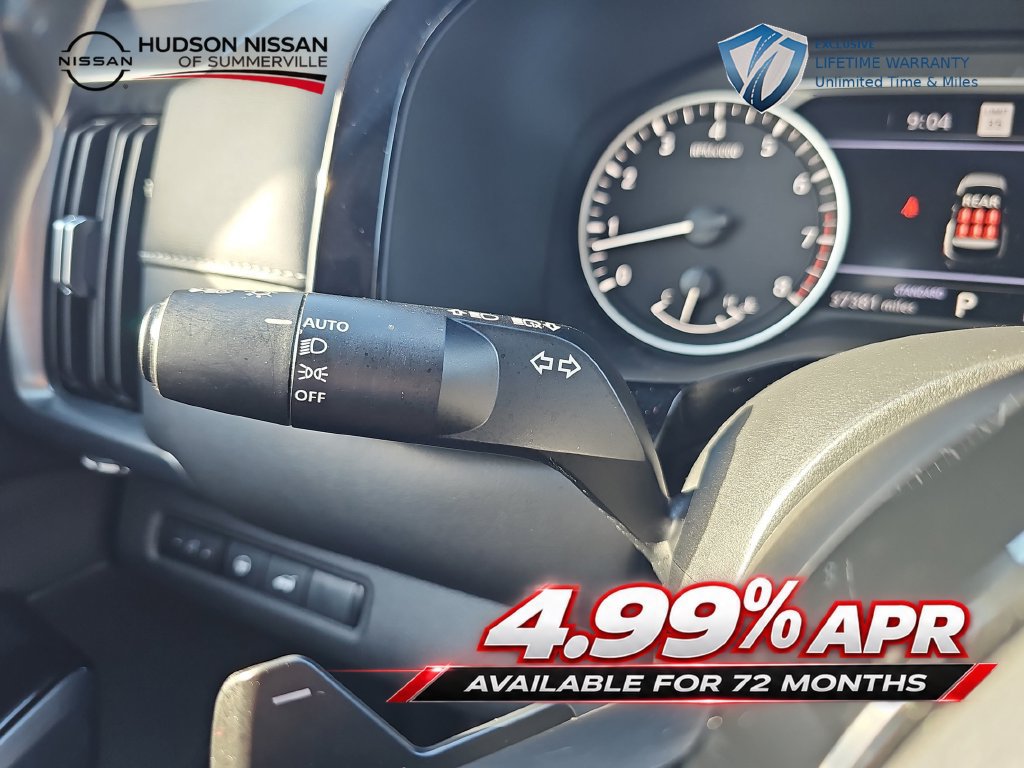 Used 2025 Nissan Pathfinder SL FWD image 36