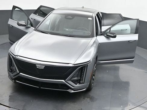New 2026 Cadillac Lyriq V image 57