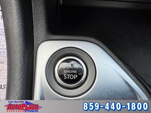 Used 2025 Nissan Sentra SR w/ Midnight Edition FWD image 33
