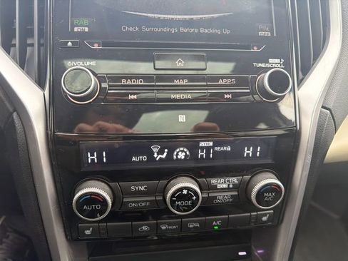 Certified 2022 Subaru Ascent Limited w/ Technology Package image 35