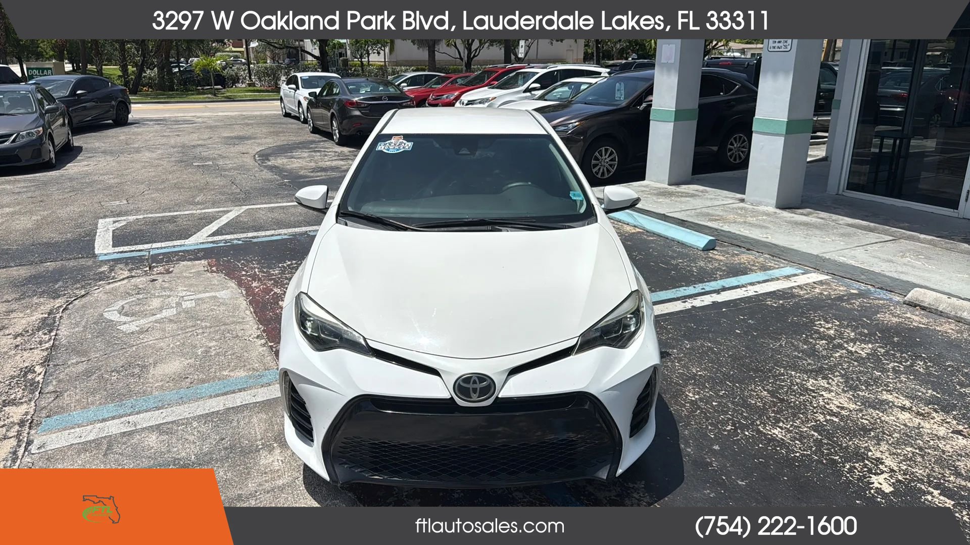 Used 2017 Toyota Corolla SE FWD image 2