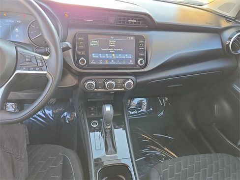 Certified 2023 Nissan Kicks SV image 22