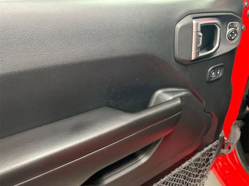 Used 2018 Jeep Wrangler Unlimited Sport S image 20