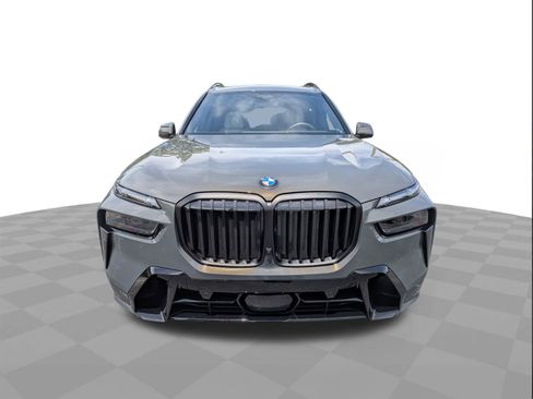 Used 2026 BMW X7 xDrive40i w/ M Sport Package AWD/4WD image 9