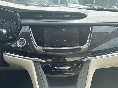 Used 2023 Cadillac XT6 Premium Luxury AWD/4WD image 18