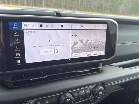 New 2025 Jeep Gladiator High Tide image 18