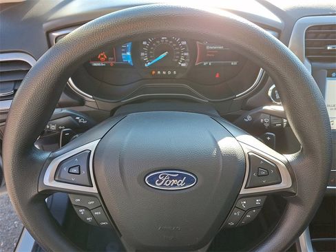 Certified 2019 Ford Fusion SE image 19