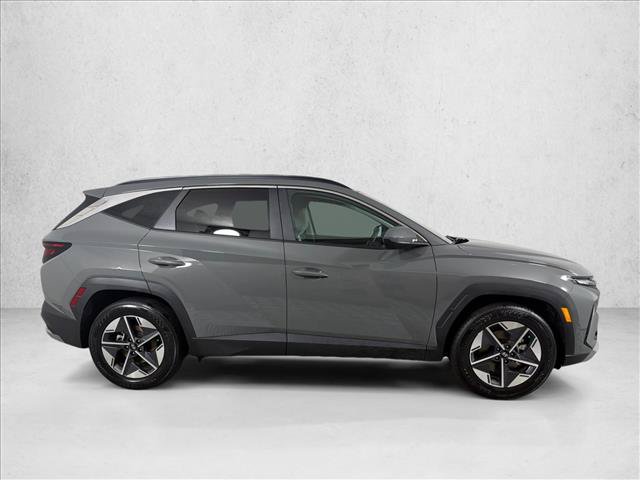 Used 2025 Hyundai Tucson SEL FWD image 2