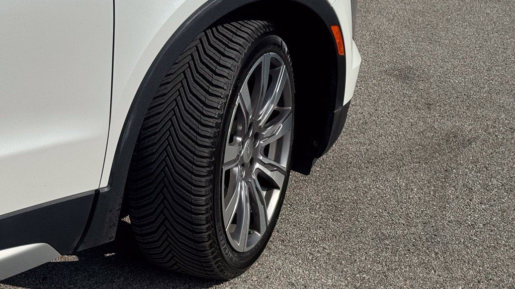 Used 2019 Cadillac XT4 Premium Luxury w/ Driver Assist Package AWD/4WD image 6