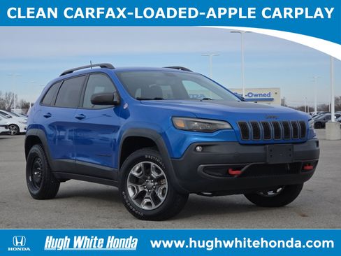 Used 2019 Jeep Cherokee Trailhawk w/ Cold Weather Group image 1