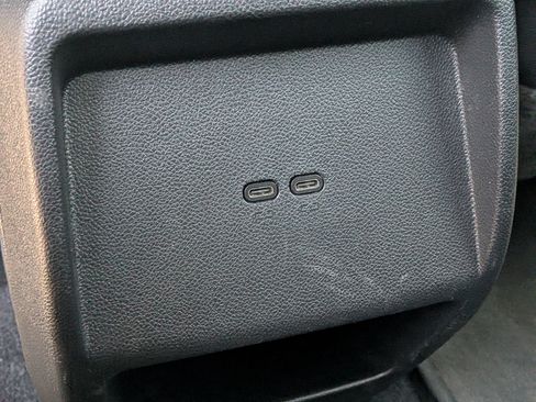 Used 2024 Chevrolet Equinox EV LT FWD image 16