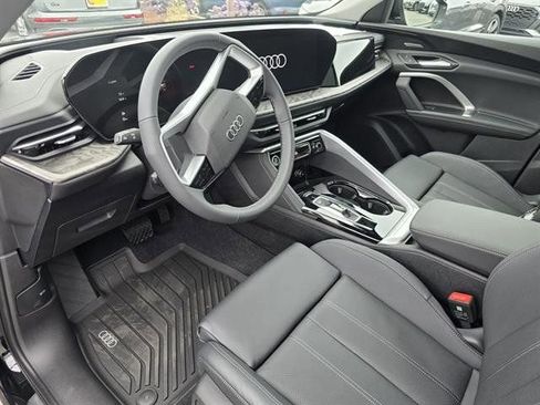Used 2025 Audi Q5 Premium Plus image 12