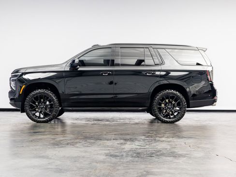 Used 2025 Chevrolet Tahoe RST w/ Comfort Package AWD/4WD image 7