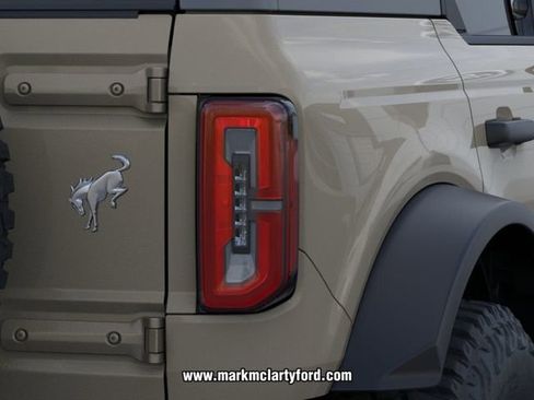 New 2026 Ford Bronco Badlands AWD/4WD image 23