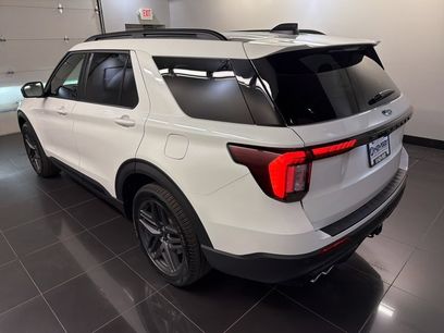New 2026 Ford Explorer ST w/ Sun And Sound Package