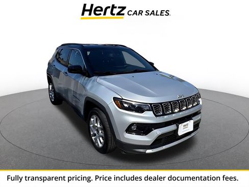Used 2025 Jeep Compass Limited AWD/4WD image 1