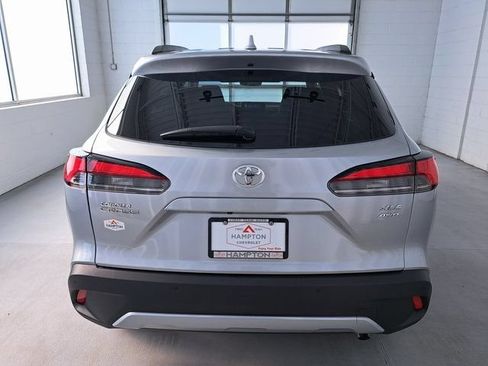 Used 2024 Toyota Corolla Cross XLE w/ Convenience Package AWD/4WD image 7