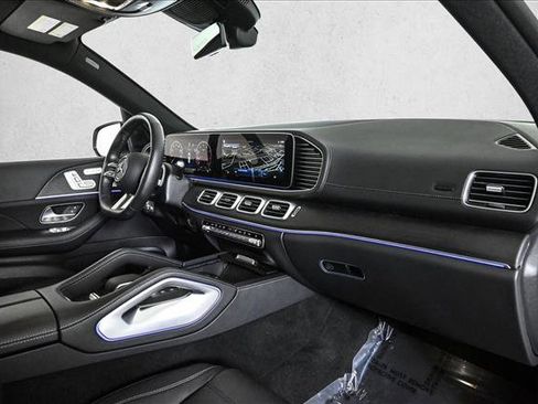Certified 2025 Mercedes-Benz GLS 450 4MATIC image 25