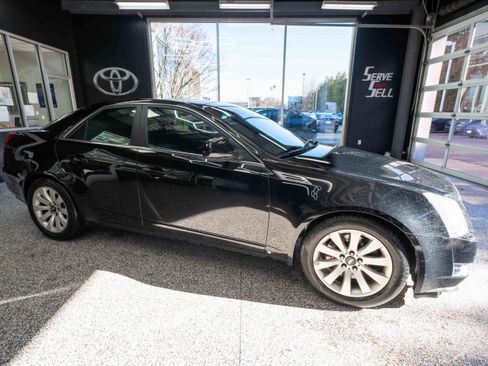 Used 2008 Cadillac CTS 3.6 AWD w/ Luxury Level Two Package image 5