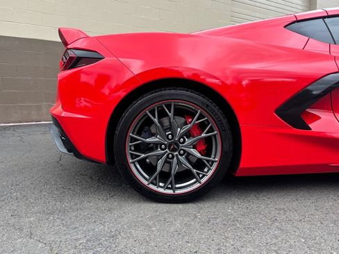 Used 2024 Chevrolet Corvette Stingray Preferred Cpe w/ Z51 Performance Package RWD image 4