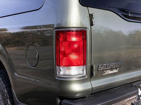 Used 2001 Ford Excursion Limited image 61