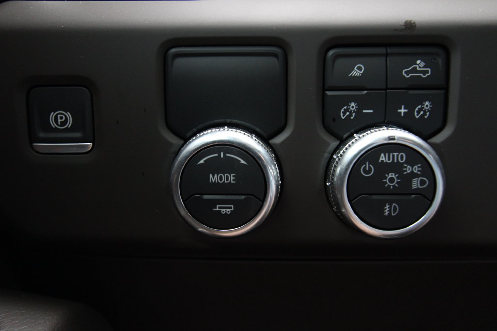 Used 2024 GMC Sierra 1500 Denali w/ Technology Package RWD image 24