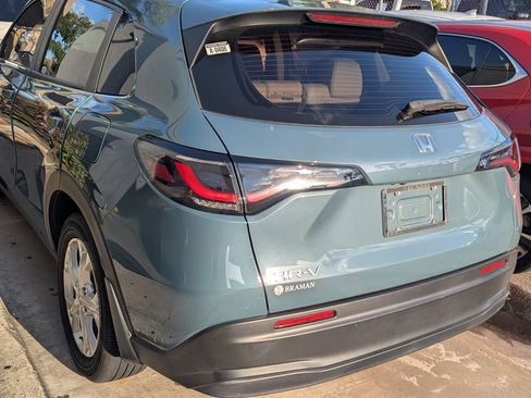 Used 2025 Honda HR-V LX image 6