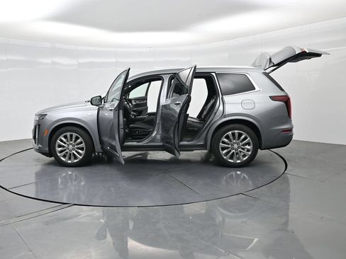 Used 2023 Cadillac XT6 Premium Luxury FWD image 36
