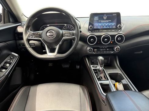 Used 2024 Nissan Sentra SR w/ SR Premium Package image 12