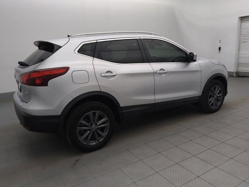 Used 2019 Nissan Rogue Sport SV w/ Technology Package FWD image 10