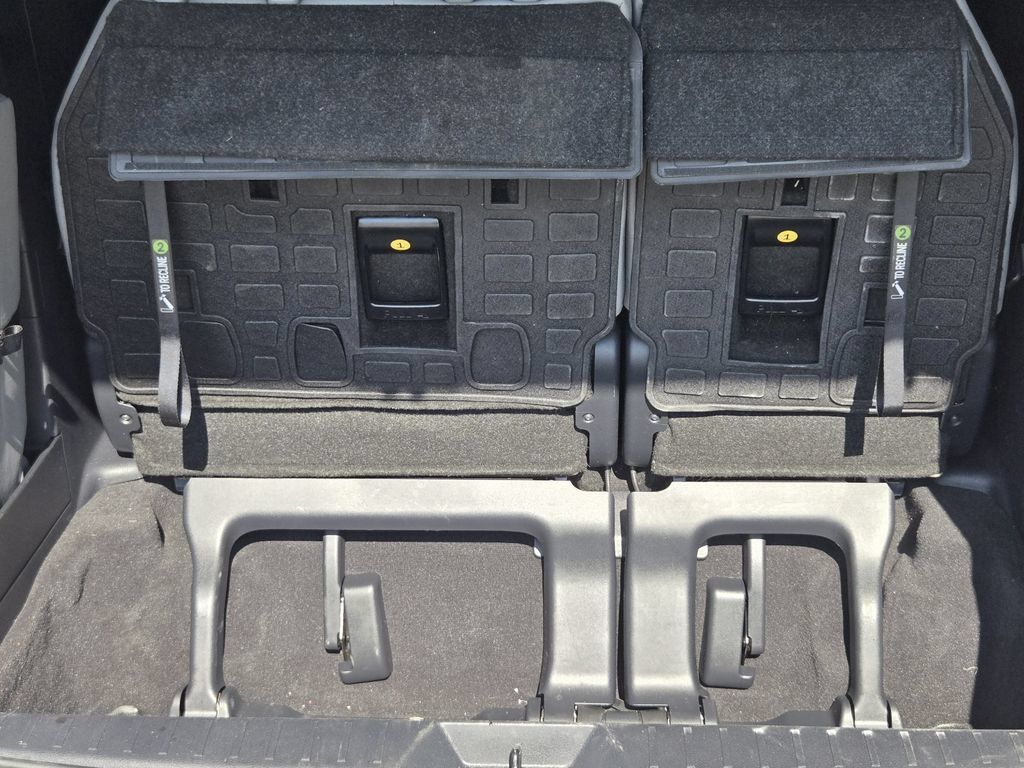 Used 2026 Toyota Sienna XLE FWD image 29