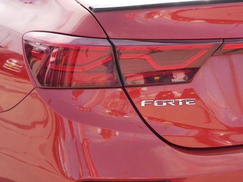 Certified 2019 Kia Forte EX w/ EX Launch Edition image 17