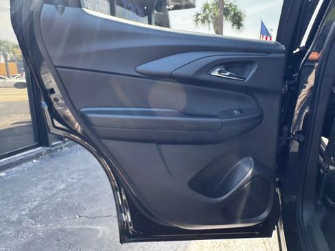 Used 2023 Chevrolet TrailBlazer LT w/ Convenience Package image 19