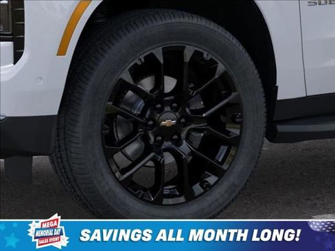 New 2026 Chevrolet Suburban Premier w/ Sun And Tow Package AWD/4WD image 9