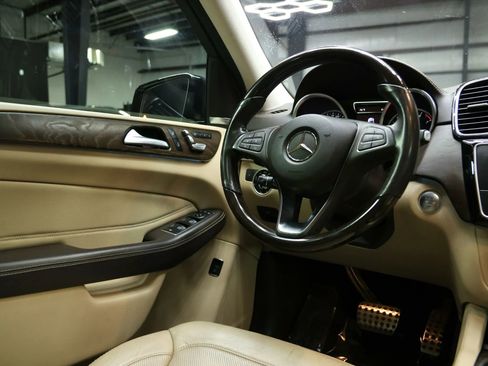 Used 2018 Mercedes-Benz GLE 43 AMG 4MATIC image 41