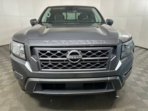 Used 2024 Nissan Frontier SV w/ SV Convenience Package image 8