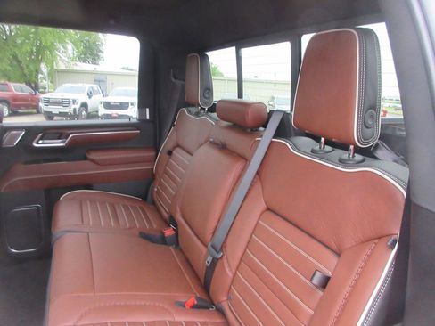 New 2026 GMC Sierra 2500 Denali Ultimate AWD/4WD image 13