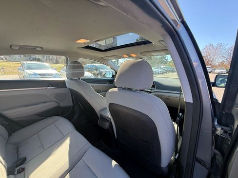 Used 2018 Hyundai Elantra Value Edition image 23