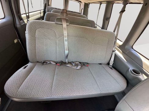 Used 2025 Chevrolet Express 3500 LT w/ LT Preferred Equipment Group RWD image 28