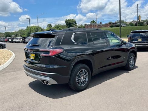 Used 2025 GMC Acadia Elevation AWD/4WD image 4