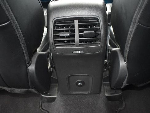 Used 2024 Ford Escape Platinum image 19