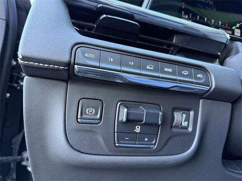 Used 2021 Cadillac Escalade Premium Luxury w/ Driver Assist Tech Package image 25