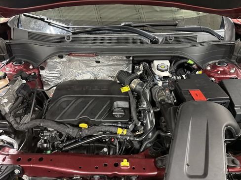Used 2024 Chevrolet Trax LT FWD image 24