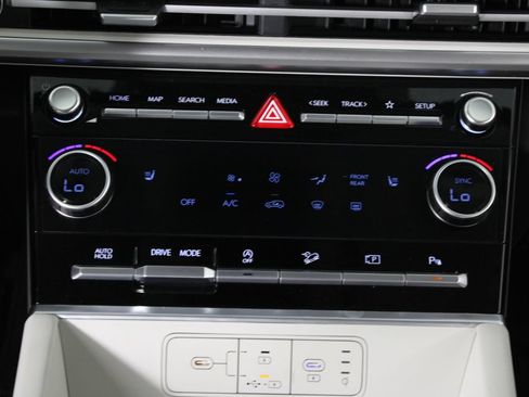Certified 2026 Hyundai Santa Fe SEL FWD image 23