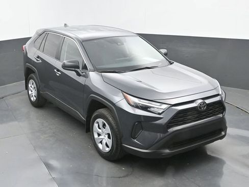 Used 2025 Toyota RAV4 LE image 27