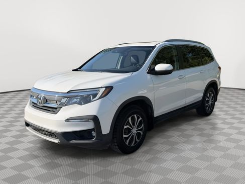 Used 2020 Honda Pilot Black Edition image 3