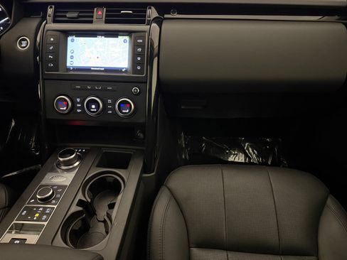Used 2017 Land Rover Discovery SE AWD/4WD image 20