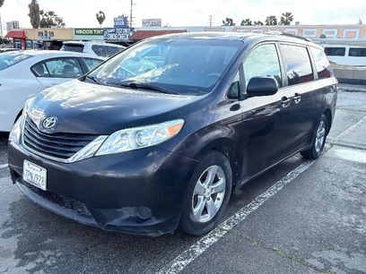 Used 2011 Toyota Sienna LE